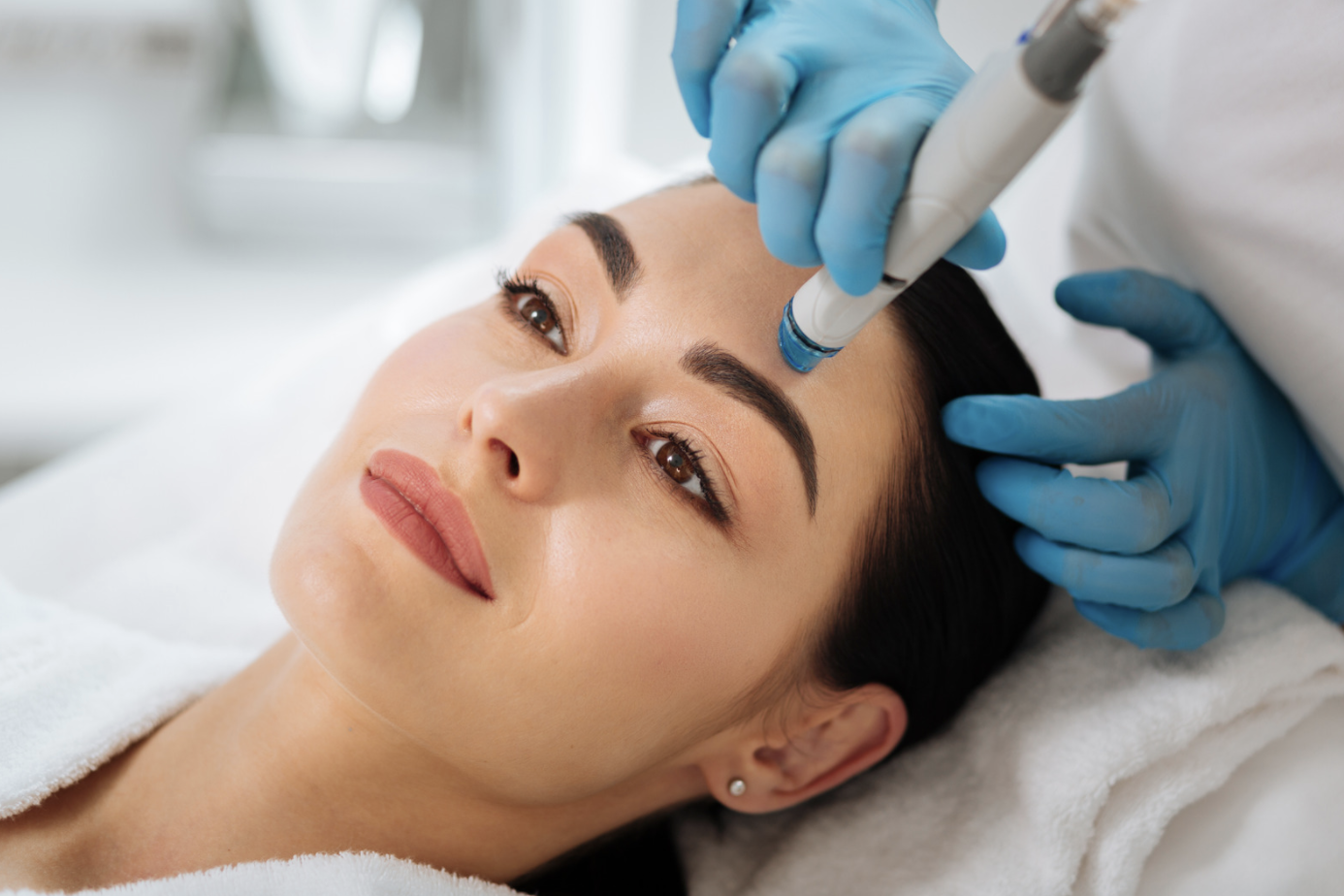 How does the HydraFacial work and what should you expect?